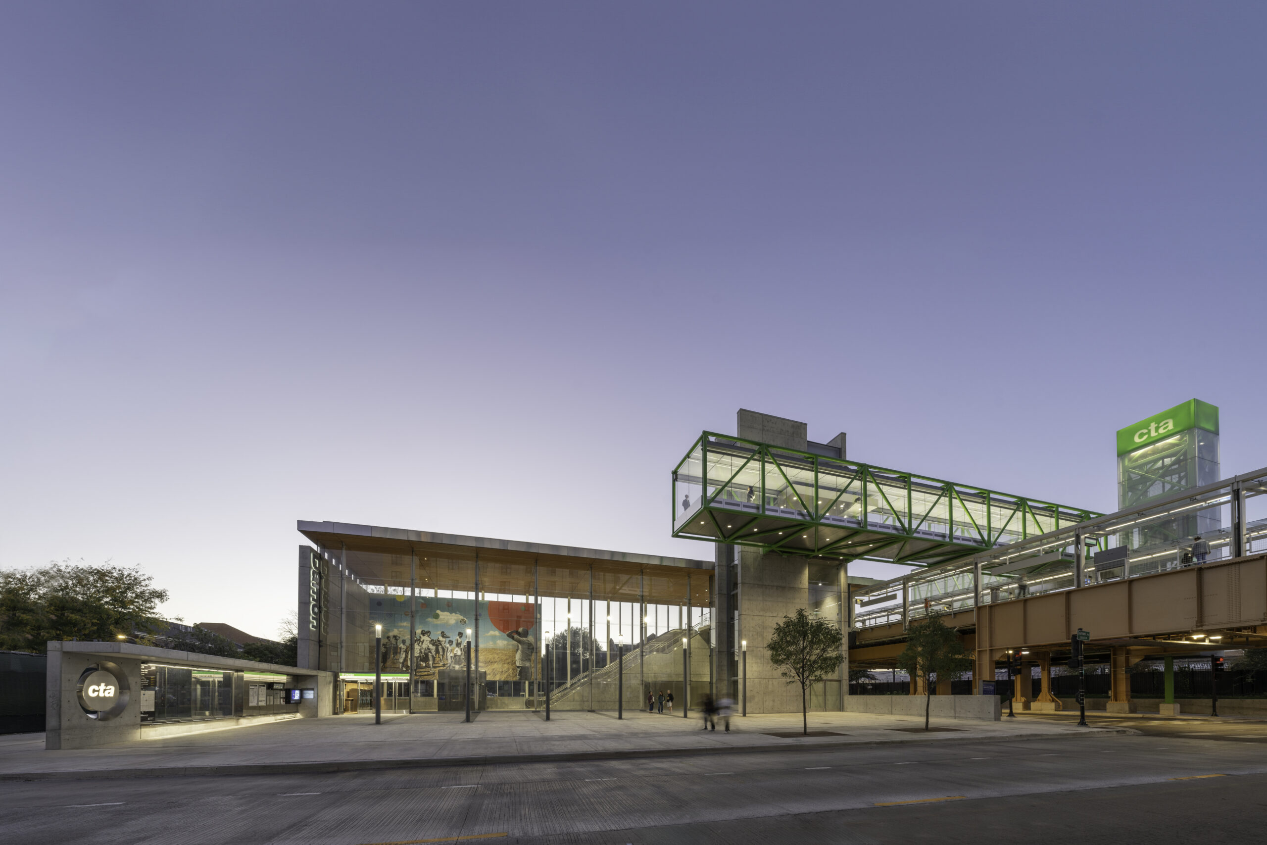 F.H. Paschen Wins ENR Midwest Regional Best Project Award in Airport/Transit Category - F.H. Paschen Commercial Construction Contractors