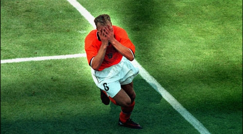 Dennis the Menace | Football and Music
