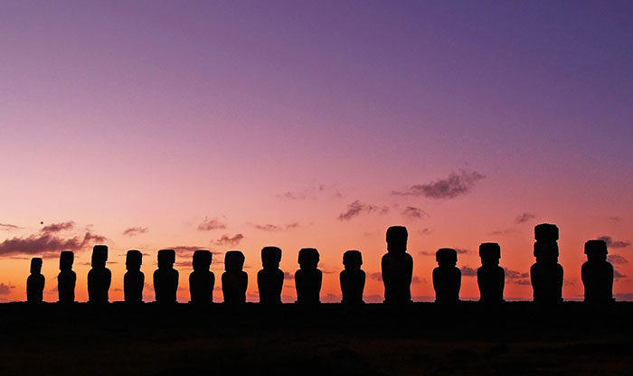Les Statues de l’Île de Pâques menacées par les selfies des touristes ?
