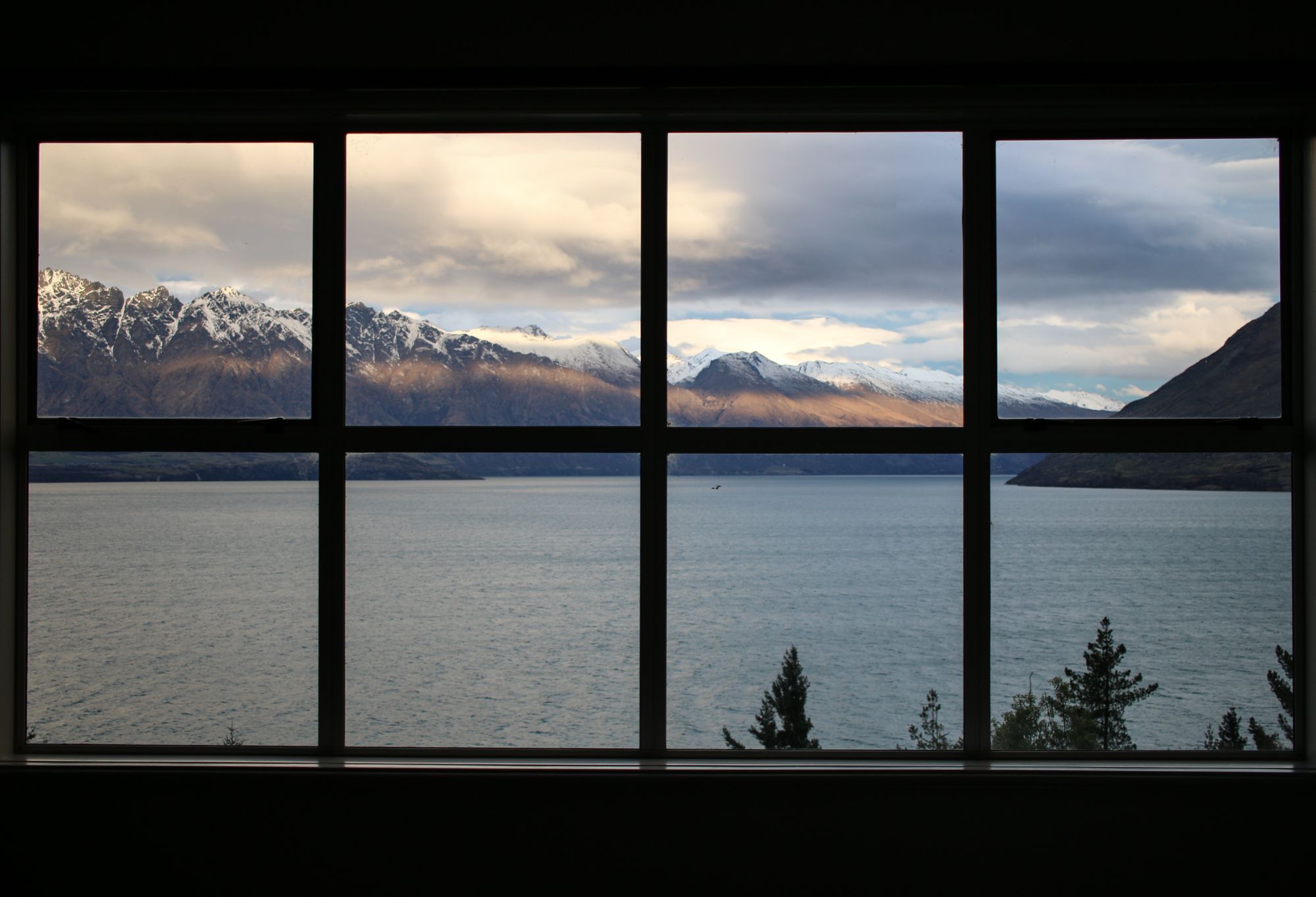 How to Use Window Functions in SQL – with Example Queries