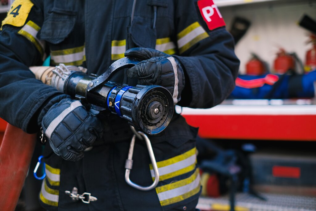 Private vs Public Fire Prevention Organizations: What's the Difference? | Frontline