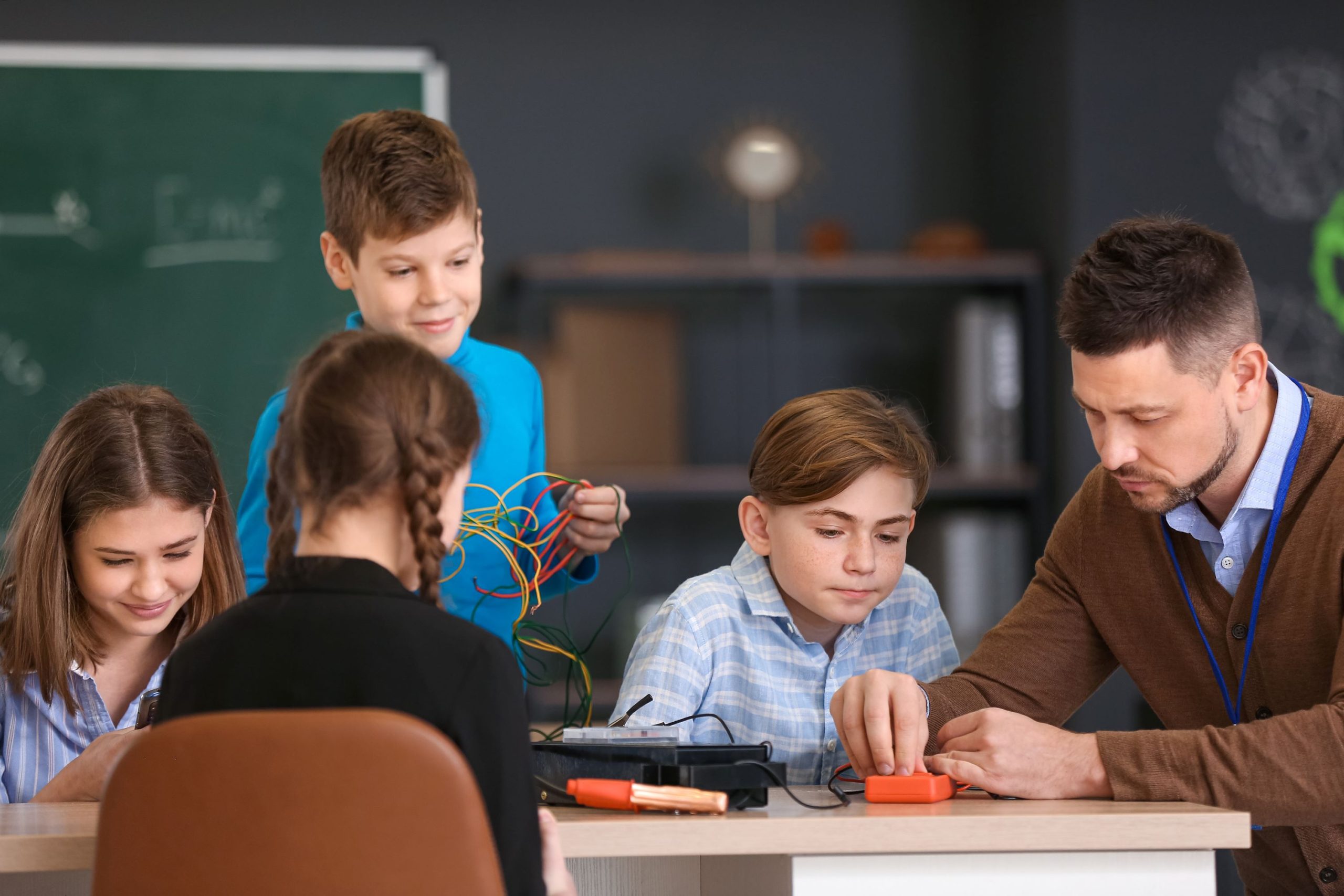 Filling the Gap: Evaluating the impact of Government financial incentives on recruiting and retaining international physics teachers in the UK | Gatsby Education