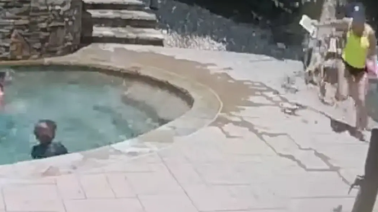 Hero son's split-second warning saves sunbathing mom's life - Good.is