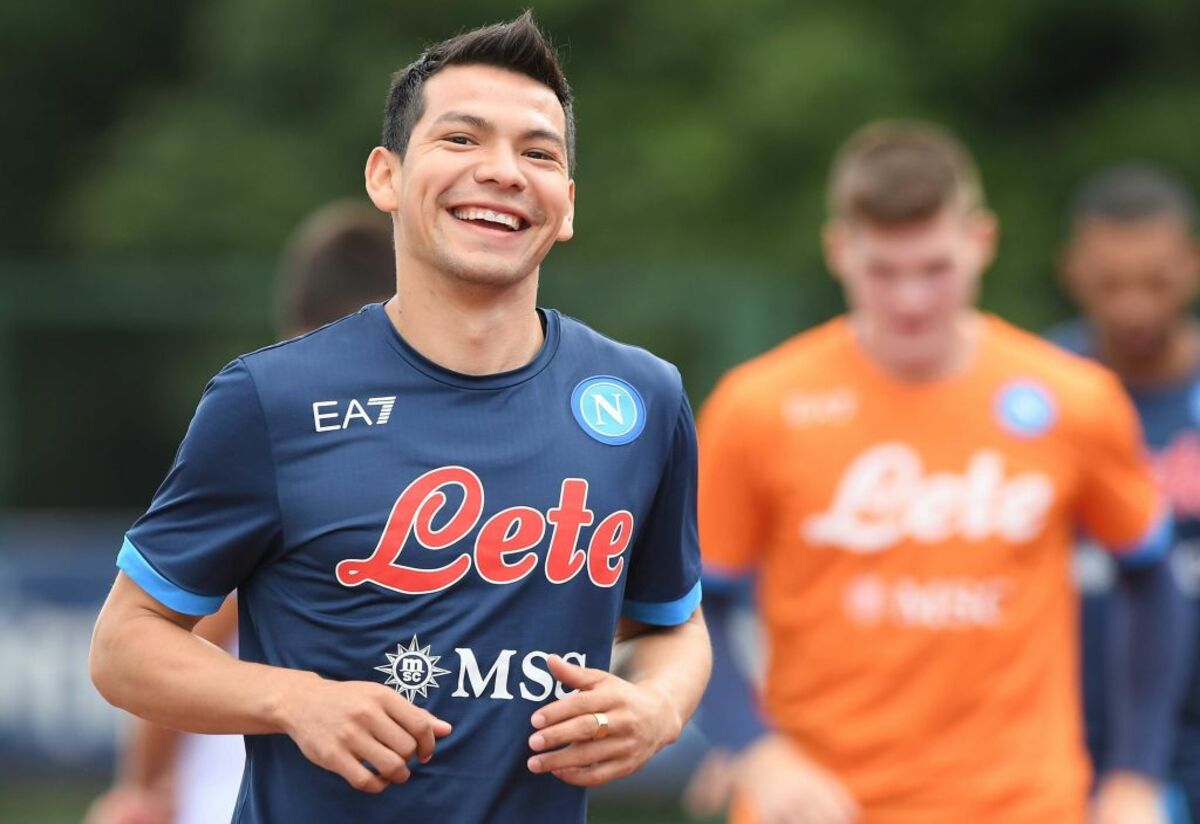 Everton backed to sign Hirving Lozano from Napoli after agent tips move