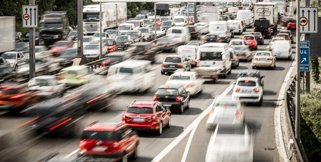 People don’t want more traffic – so why is the government spending £27bn on roads? - Greenpeace UK