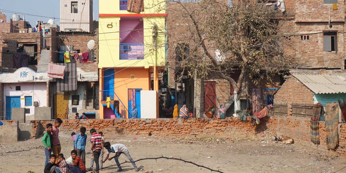Causes of Urban Poverty in India : How to Improve Life In the Slums