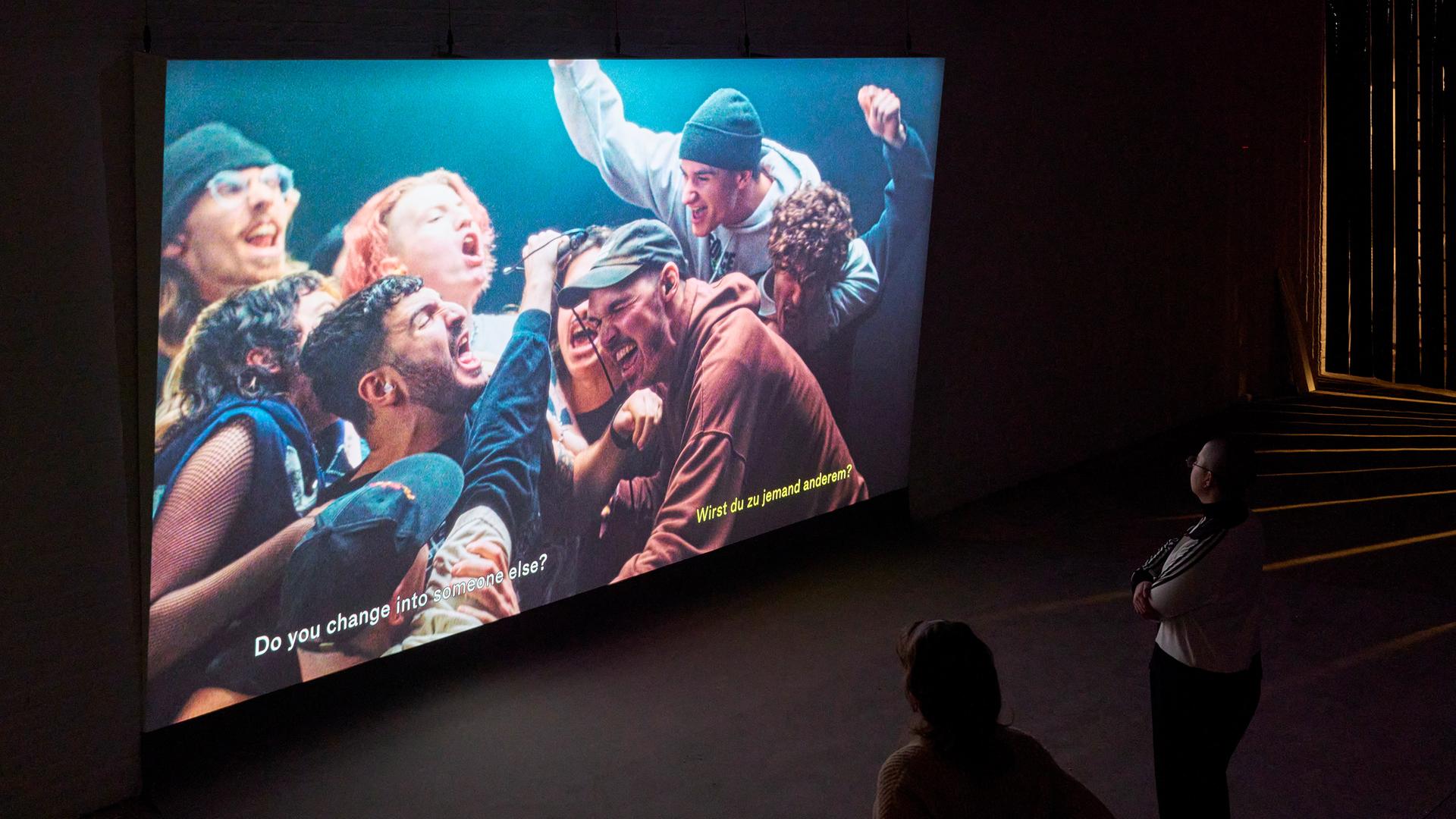 Schirn-Ausstellung über Straight Edge: Punk mit Enthaltsamkeit statt Exzess | hessenschau.de