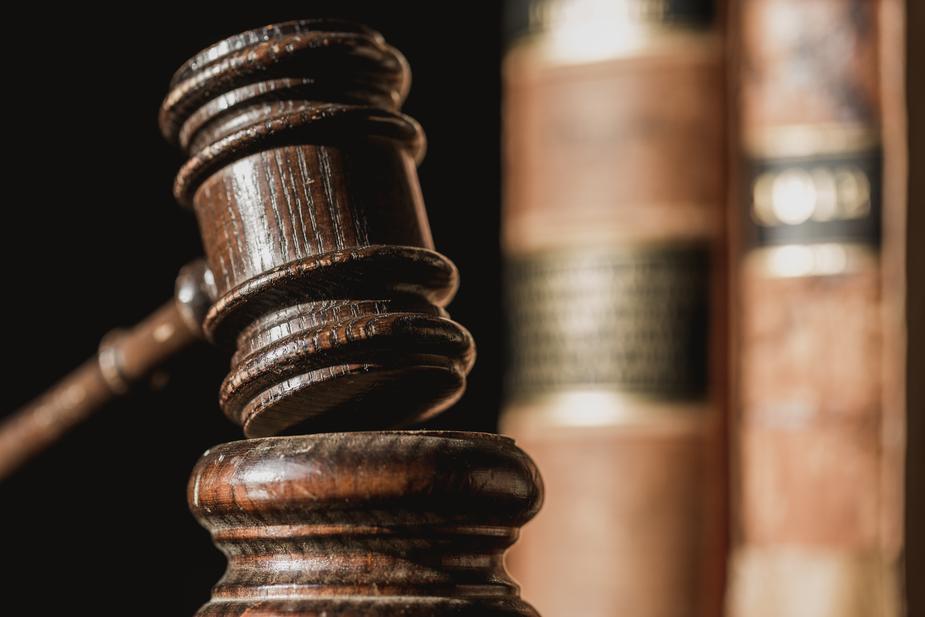 Difference between dismissed with or without prejudice (FAQ) | Illinois Legal Aid Online