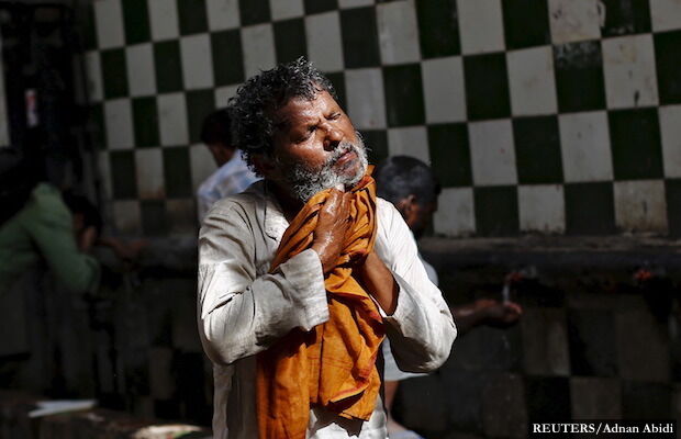 Deadly Heat + Humidity Threatens Indian Subcontinent