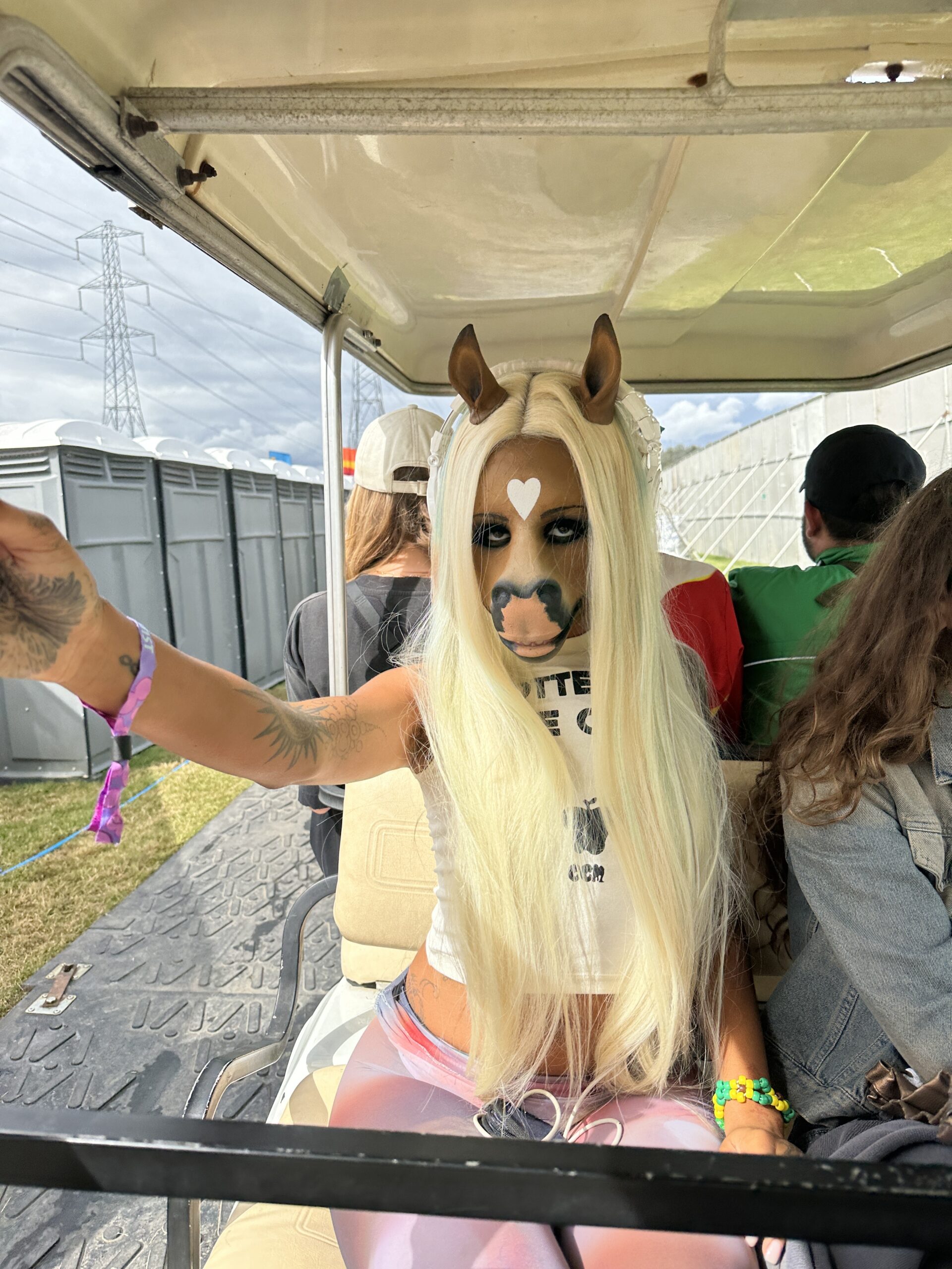 Saddle Up Farmies, HorsegiirL Sleighed This Playlist