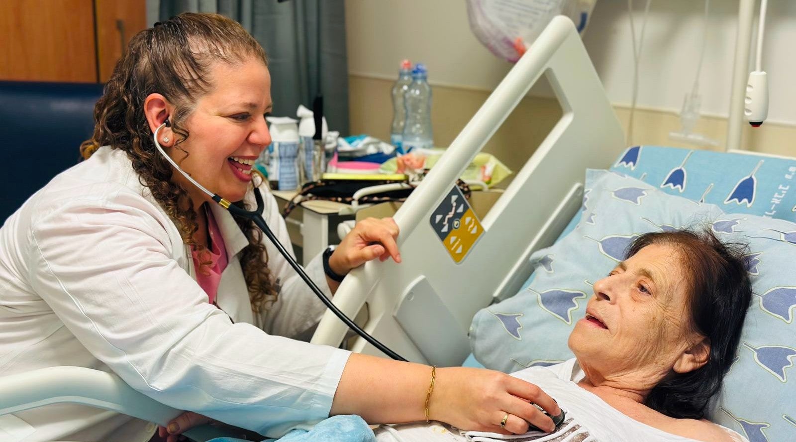 Amid critical doctor shortage, Israel launches international program to bring 2,000 physicians by 2029 - Jewish Telegraphic Agency