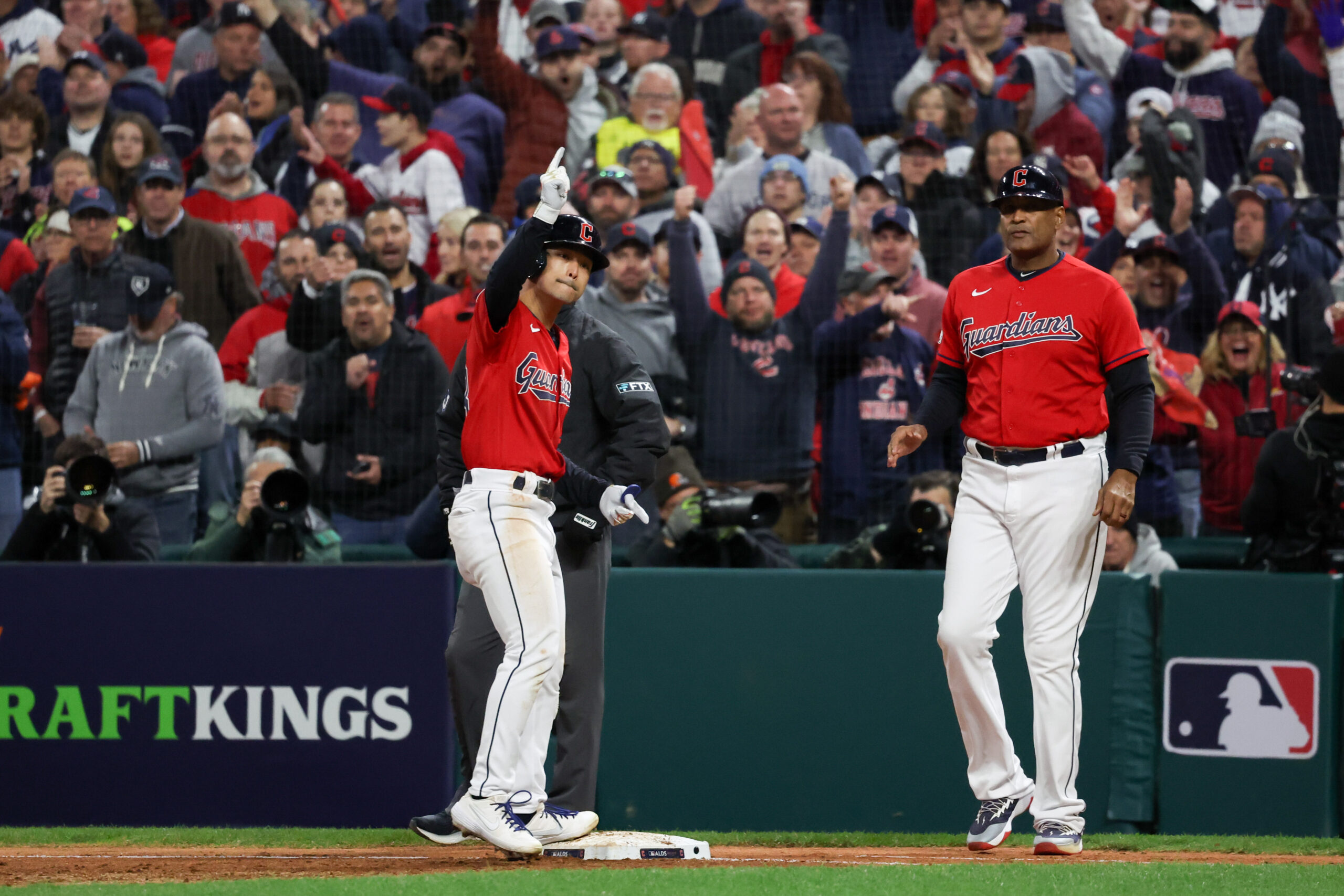 Best 2023 MLB Season Long Props: Steven Kwan (Hits)