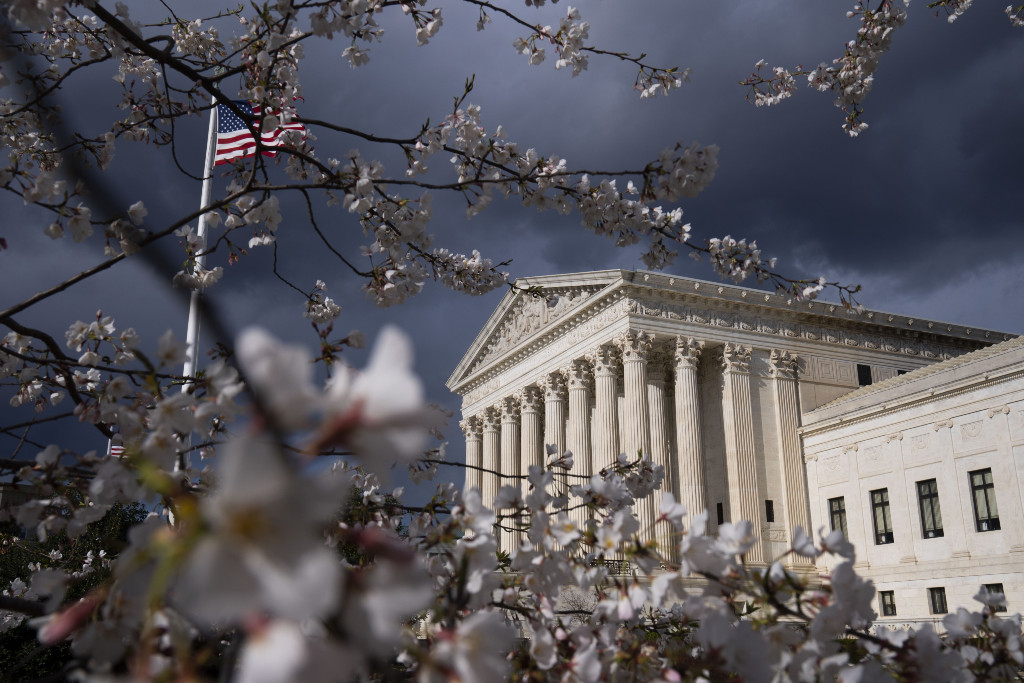 Initial Supreme Court Gain for Trump on Alien Enemies Act May End in Loss