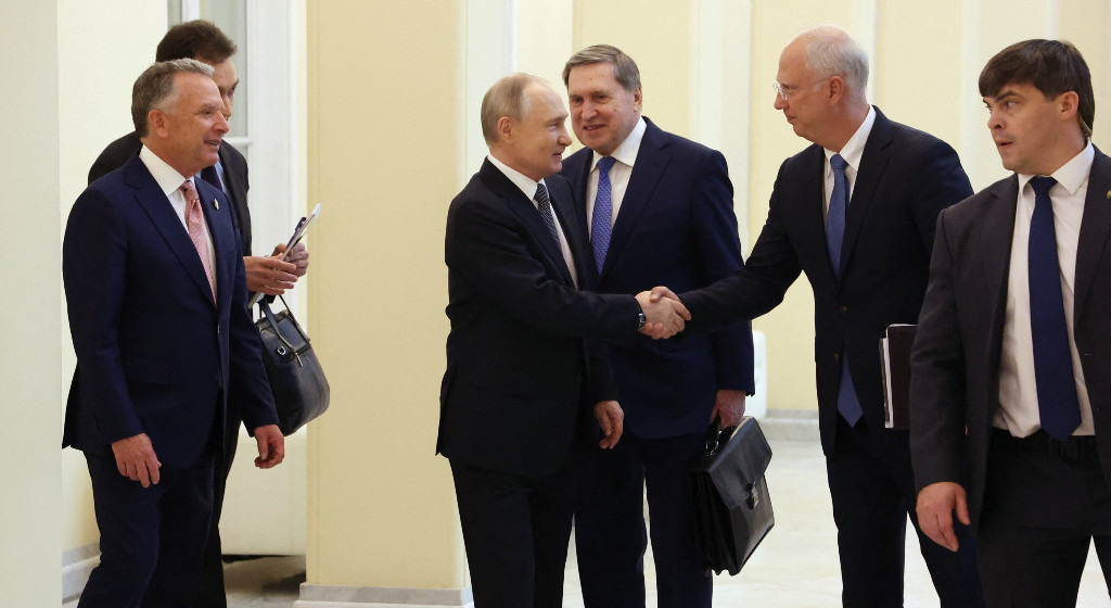 Ukraine Has Options for Latest U.S.-Russian `Peace Plan’