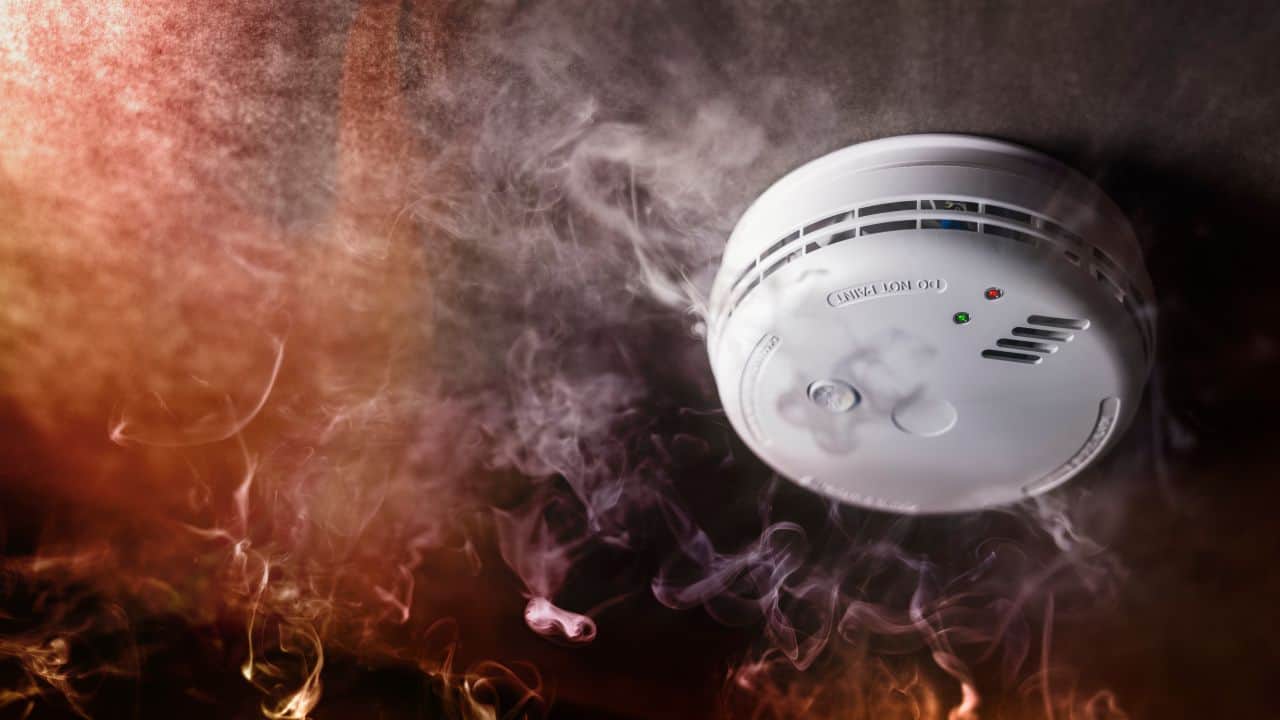 Insurer claims millions of homes lack smoke alarms