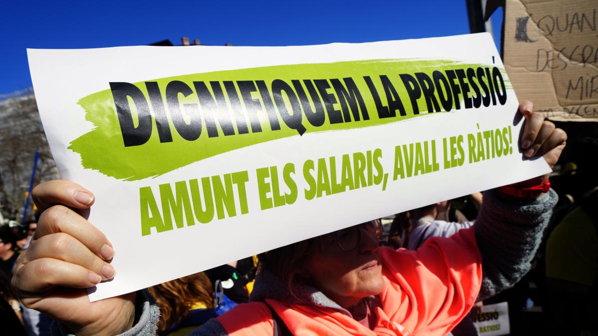 Huelga de profesores en Catalunya: cerca del 50% rechaza el acuerdo con el Govern, según USTEC