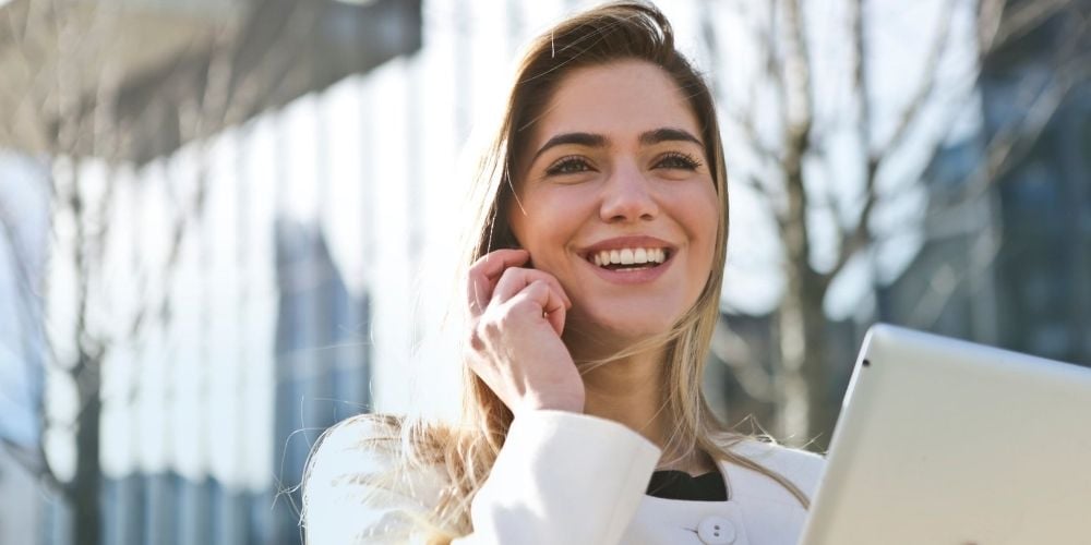 25 Cold Calling Scripts & Tips To Boost Sales Success (2026)