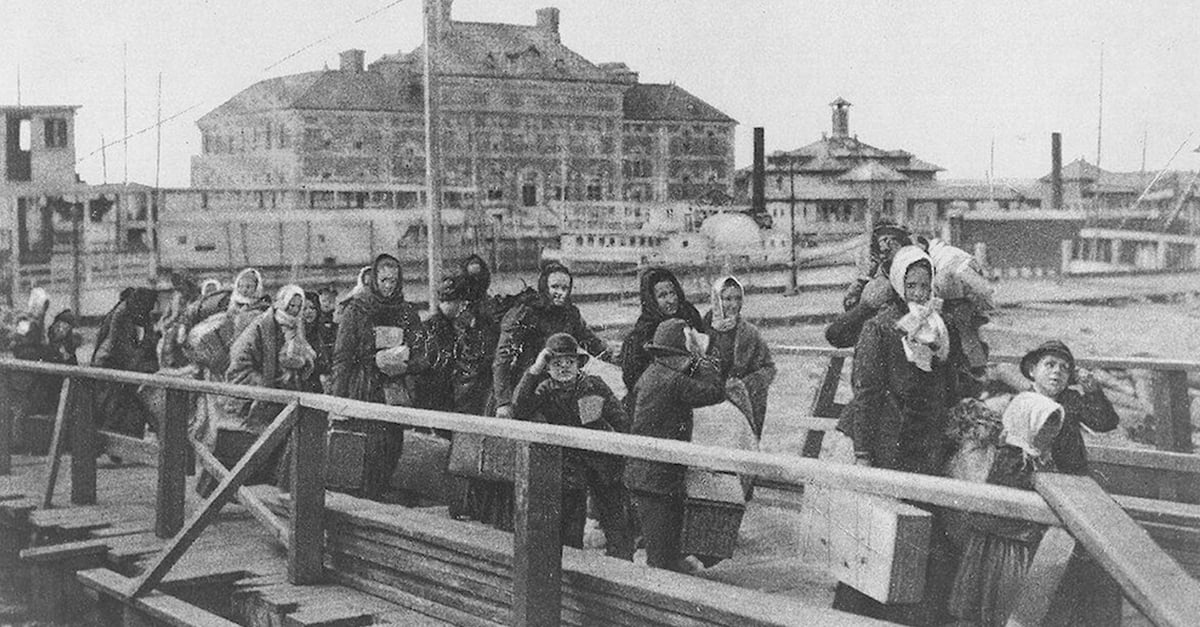 Tracing 20th Century Immigrant Ancestors | Legacy Tree Genealogists