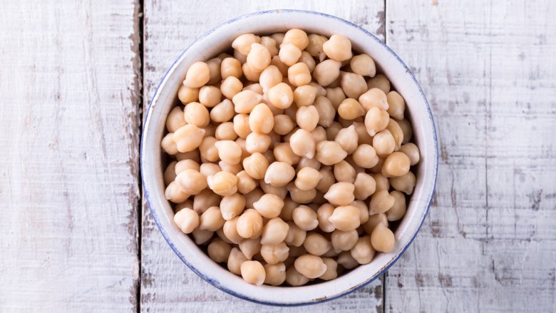 Amazing Ways To Use A Can Of Chickpeas