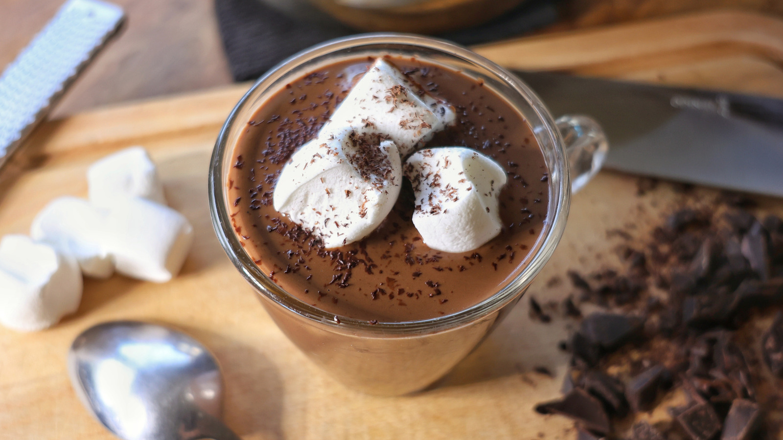 Creamiest Vegan Hot Chocolate Recipe