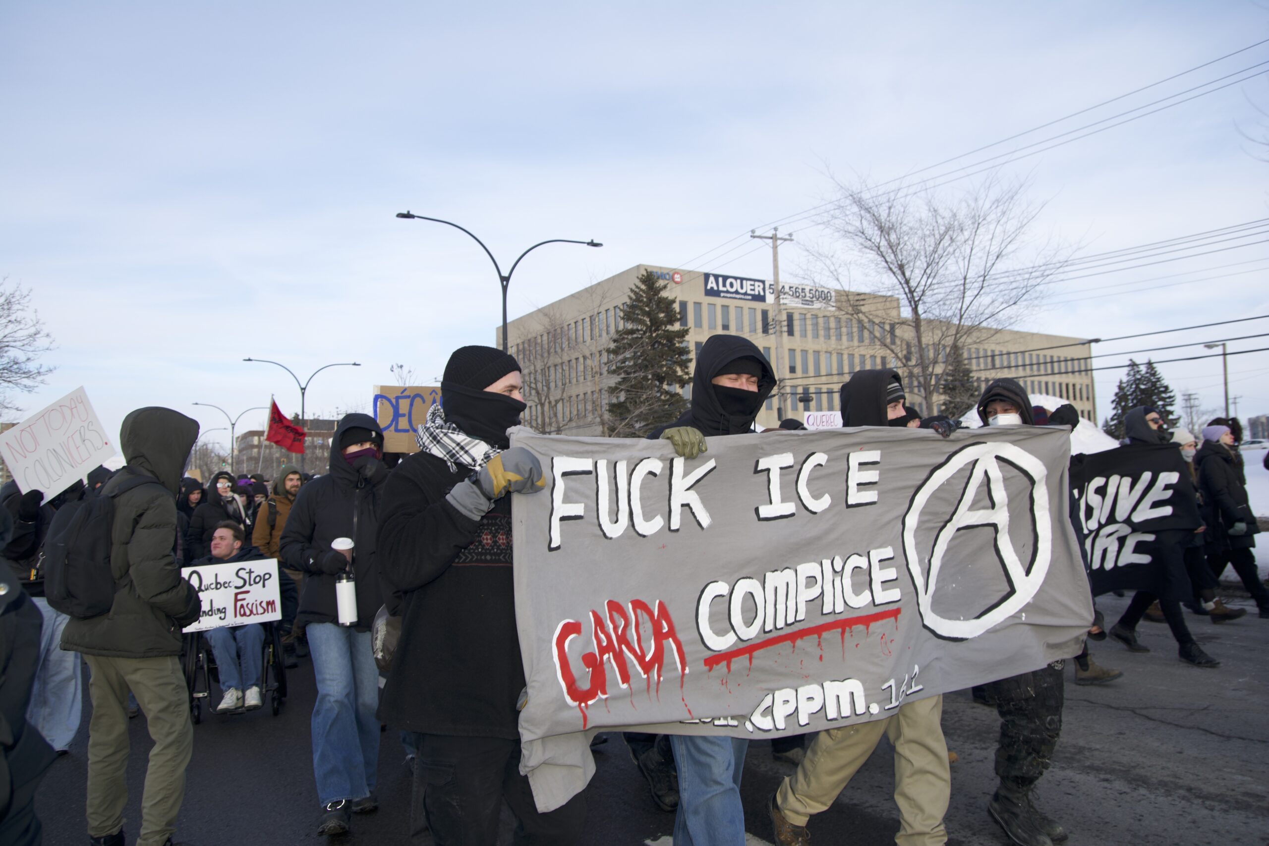 One Thousand Protest McGill-Contracted Security Firm Operating at ICE Detention Facility - The McGill Daily
