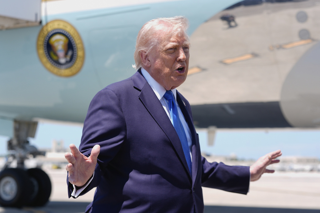 Trump Halts Military Operation in Hormuz After One Day