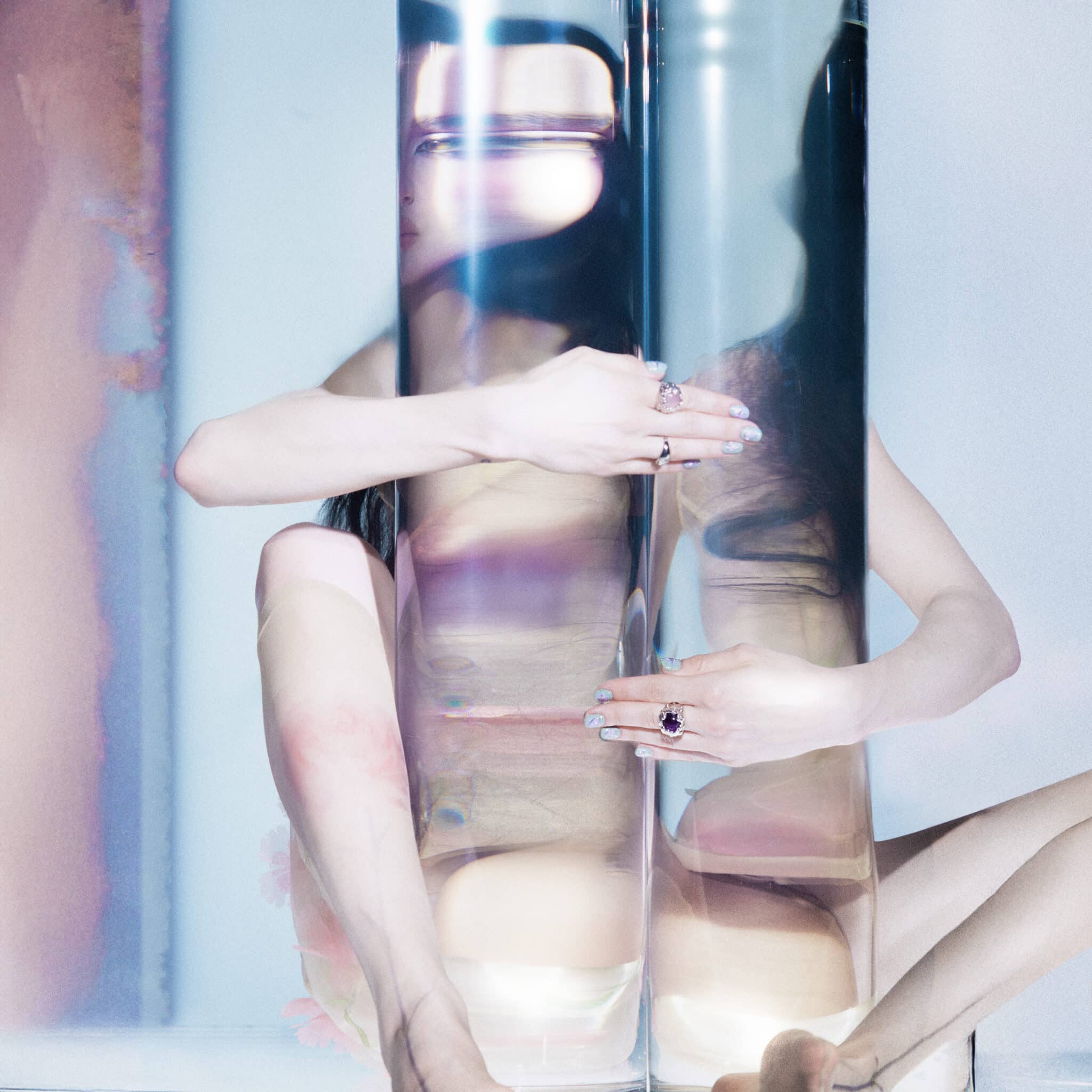 “Empty Hands” finds Poppy fully embracing her evolution » // MELODIC Magazine