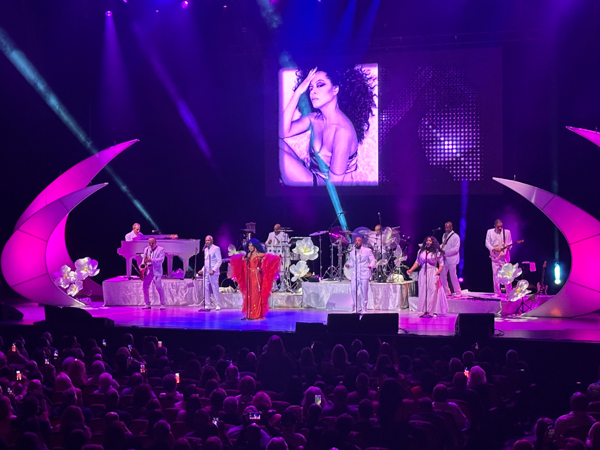 Review: Diana Ross Delivers Timeless Hits at Hard Rock Live