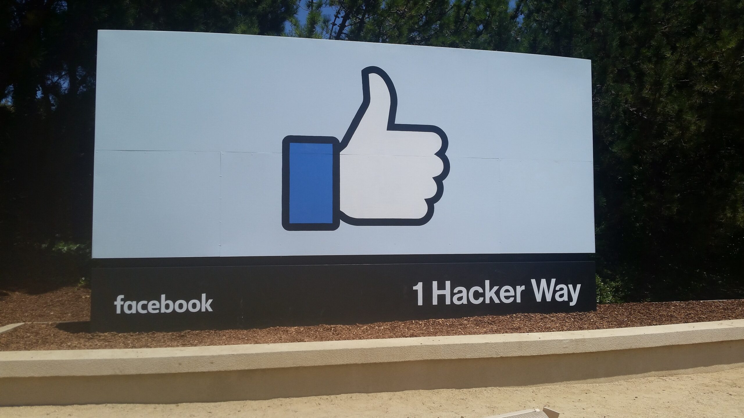 Why the Verdict on Social Media Defective Design Harming Children Gets the Instinct Right But the Law Wrong - Michael Geist