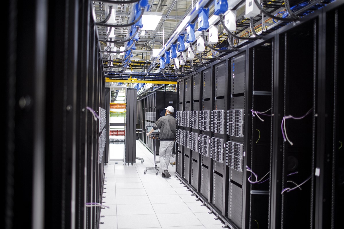 Secure containerized environments with updated threat matrix for Kubernetes | Microsoft Security Blog