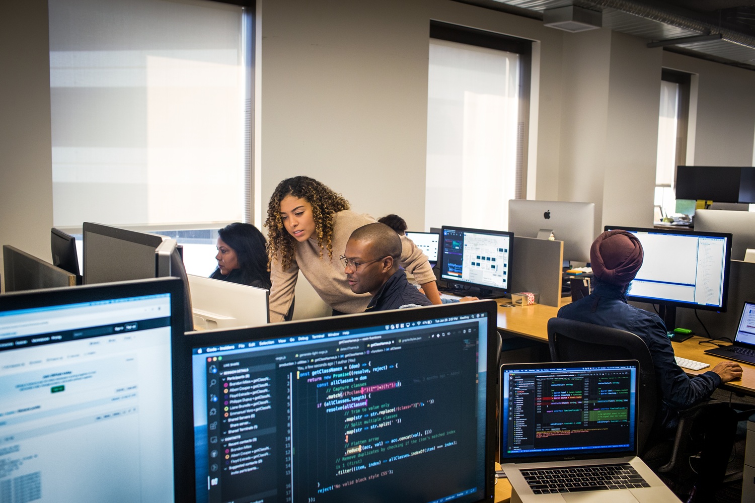 The Golden Path: How startups can build, deploy, and monetize AI agents on Microsoft Azure - Microsoft for Startups Blog