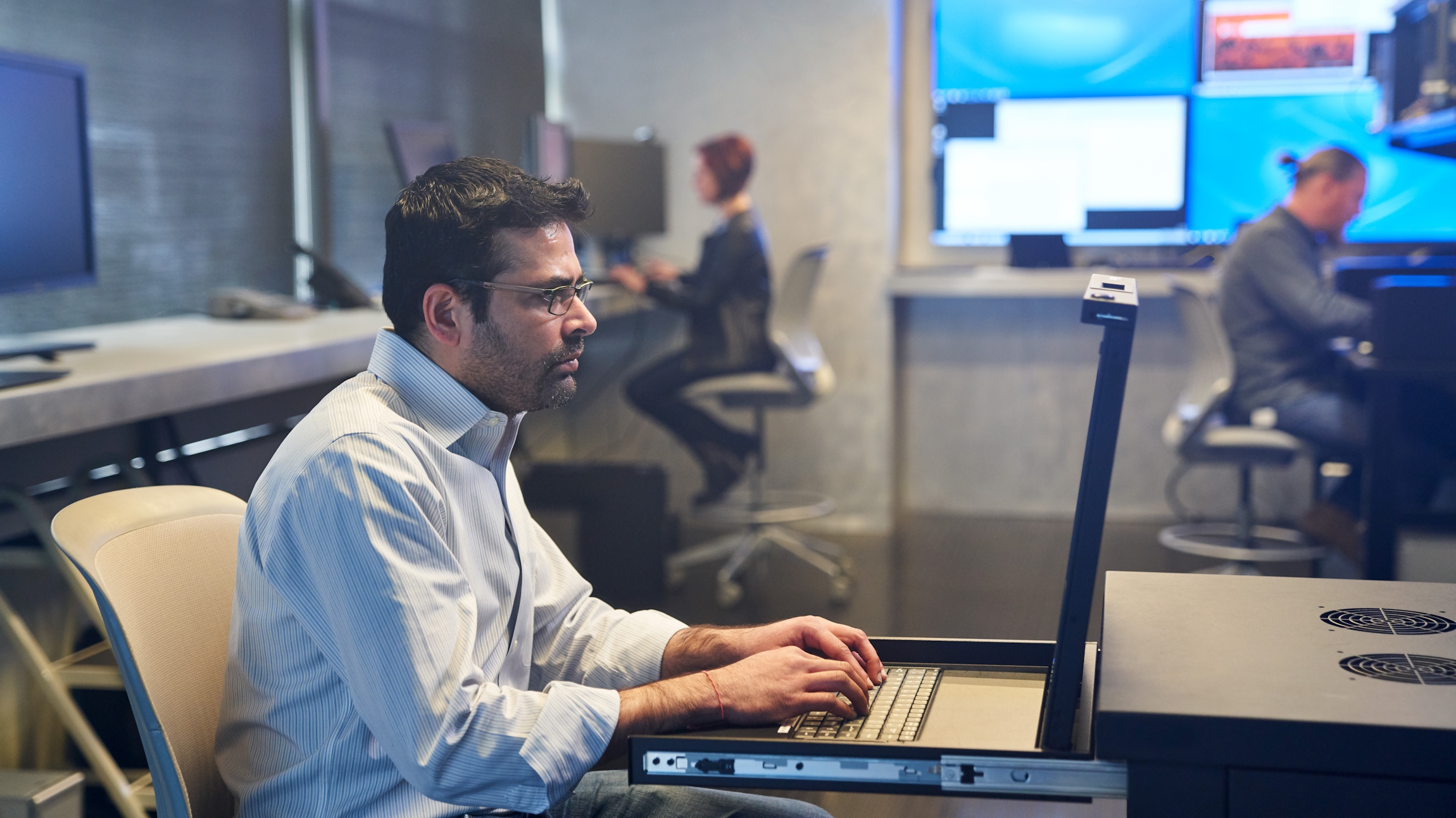 Implementing a Zero Trust security model at Microsoft - Inside Track Blog