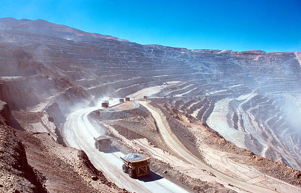 Unveiling the difference between junior and senior mining companies. - Mining Doc
