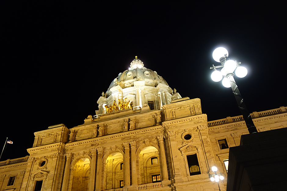Minnesota Legislature adjourns 2022 regular session without passing tax cut, spending bills - MinnPost