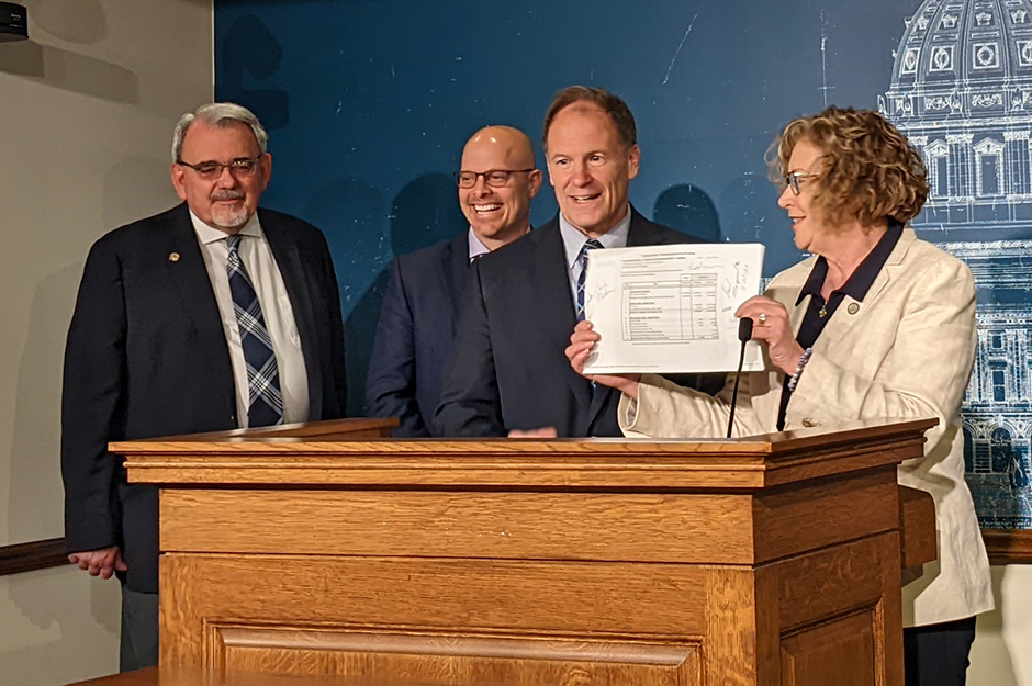 Minnesota lawmakers say they have a deal on what would be largest tax cut in state history - MinnPost