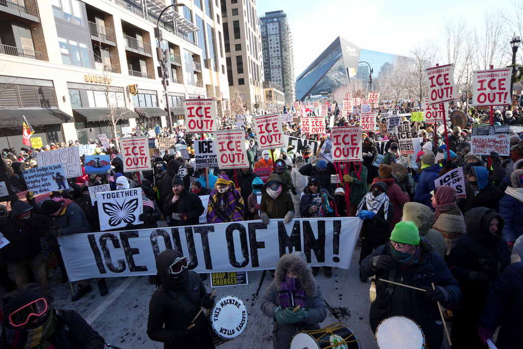 Mothers of resistance: PTA members organize Minneapolis relief efforts