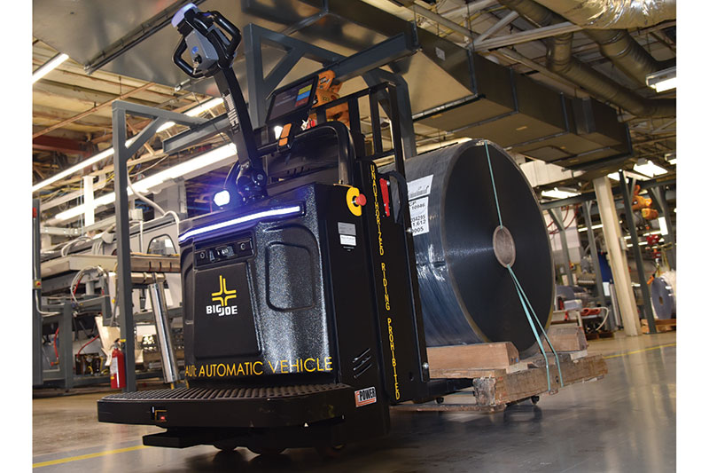 Autonomous lift trucks emerge - Modern Materials Handling