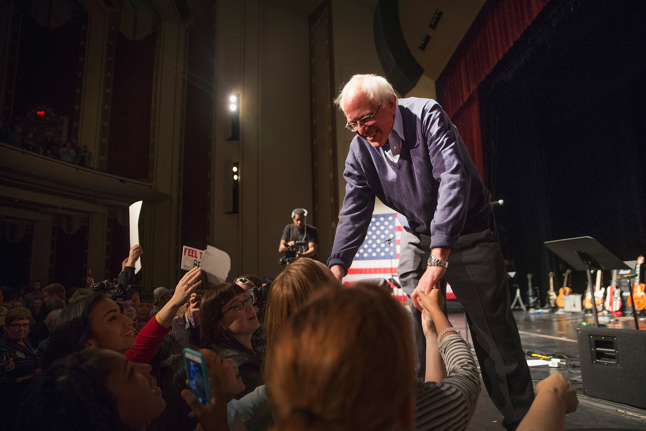 Bernie Sanders joins Snapchat: 'What is this Snapshot thing?'