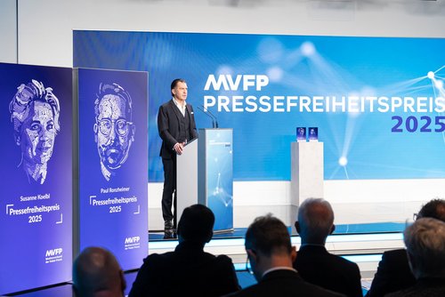 MVFP zeichnet Susanne Koelbl und Paul Ronzheimer mit dem Pressefreiheitspreis 2025 aus: (MVFP)