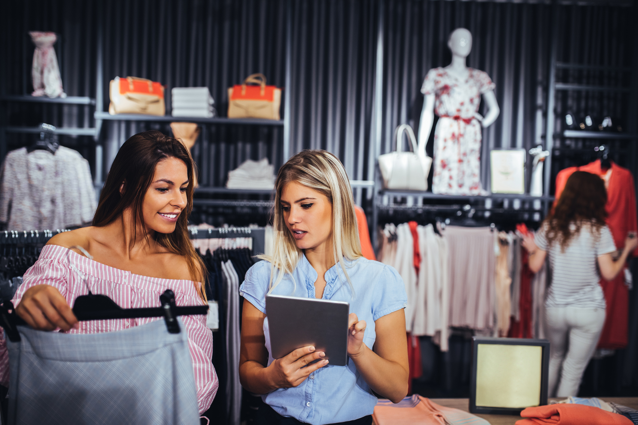 The Rise of 'Phygital' and its Impact on E-Commerce