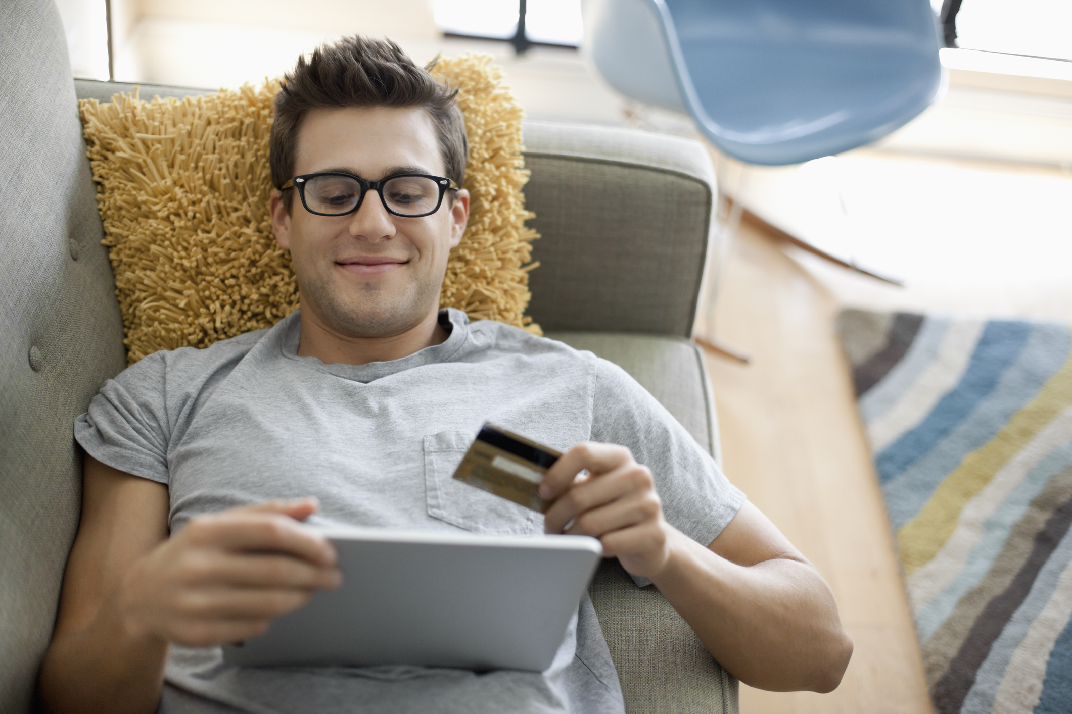 A Retailer’s Guide to Cloud Hosting: Winning the Holiday Shopping Season