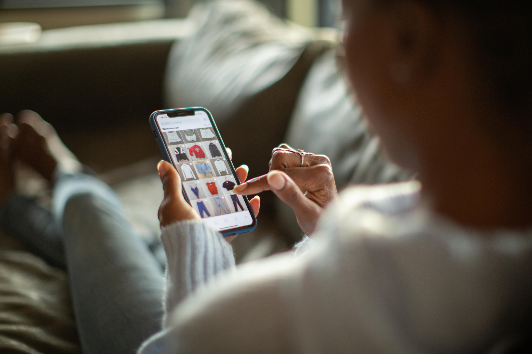 How Adaptive CX is Shaping the Future of Online Shopping