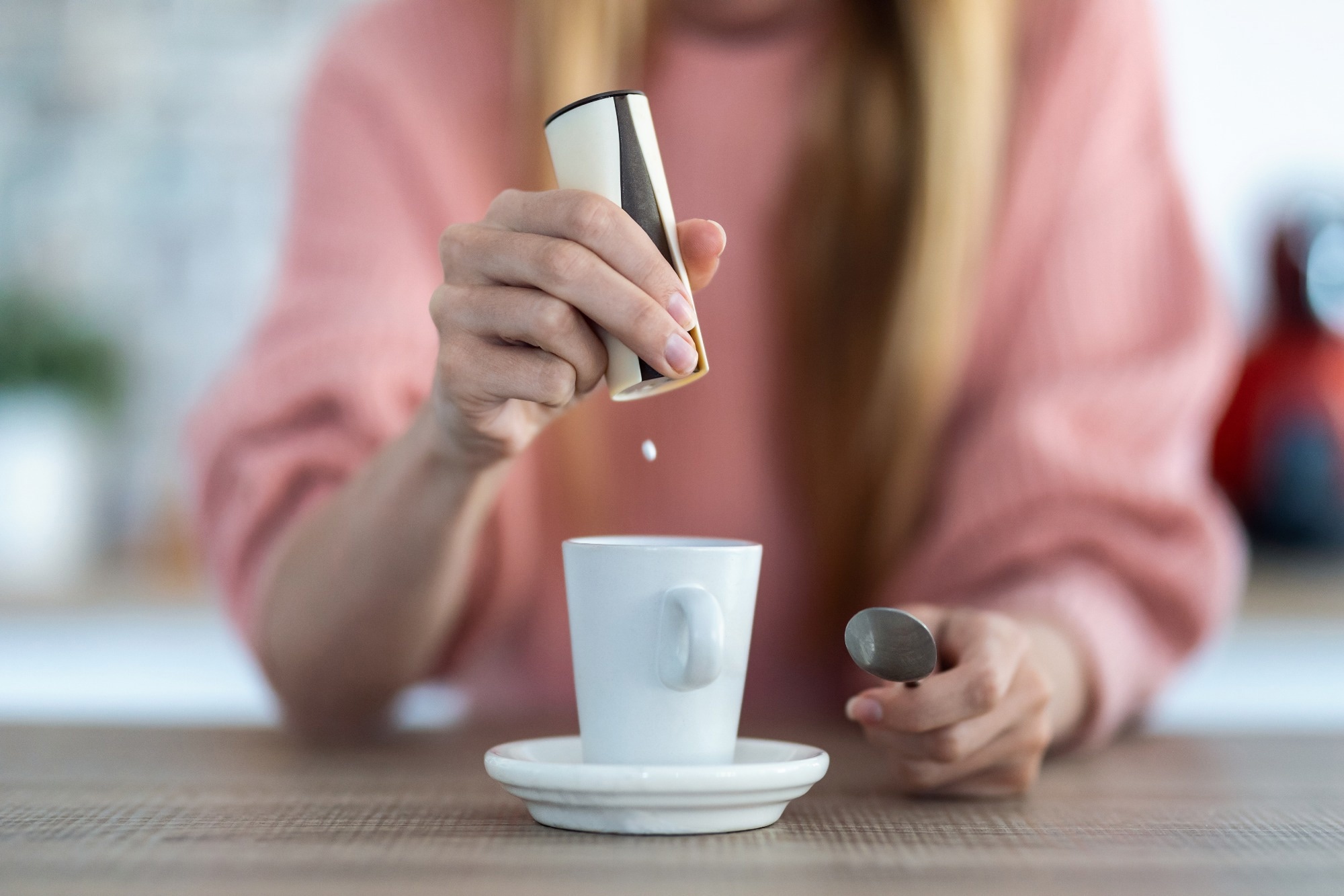 Do artificial sweeteners increase appetite or food intake?