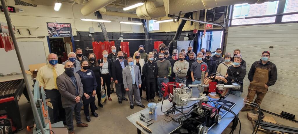 NJEDA/GCIT Agreement Will Expand Job Training Program to Prepare Students for Careers in Offshore Wind Component Manufacturing - NJEDA