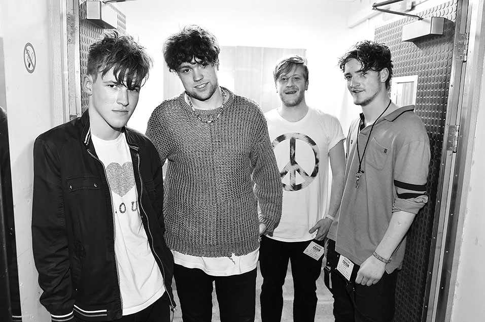 Leeds Festival pays tribute to Viola Beach on main stage