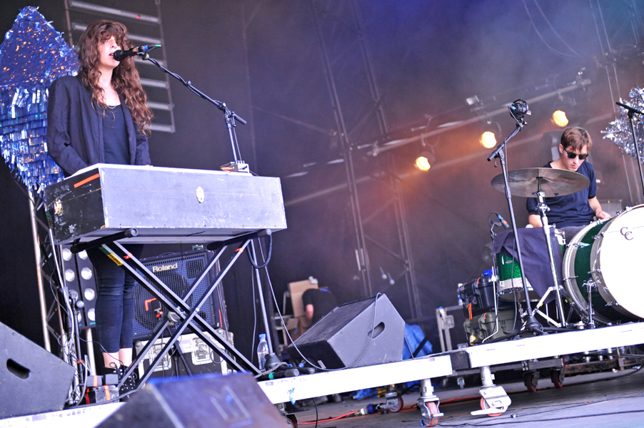 Beach House battle through Glastonbury technical difficulties due to 'too much MDMA'
