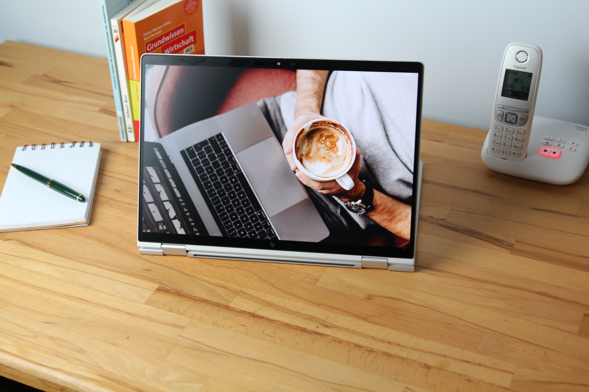 A high-end business 2-in-1 for high earners: HP EliteBook X Flip G1i review - NotebookCheck.net Reviews