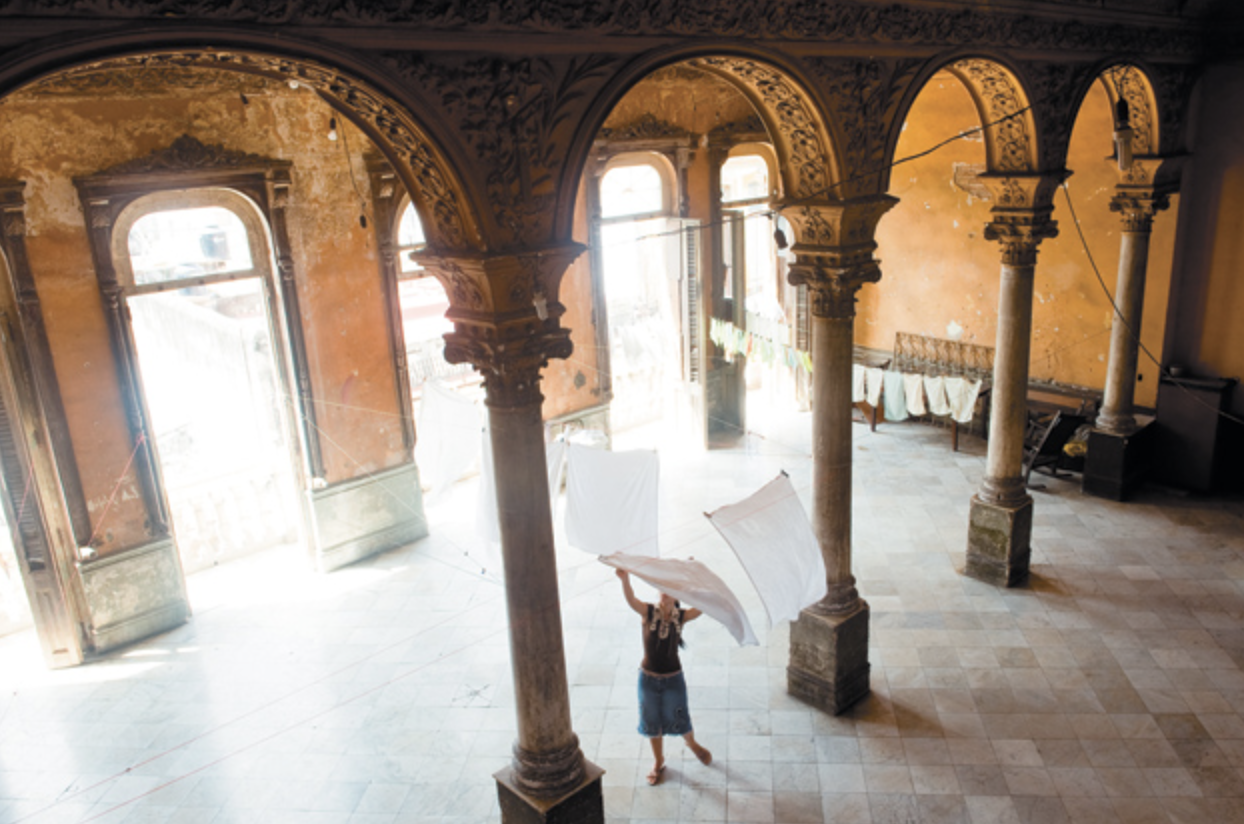Havana: The State Retreats | José Manuel Prieto | The New York Review of Books
