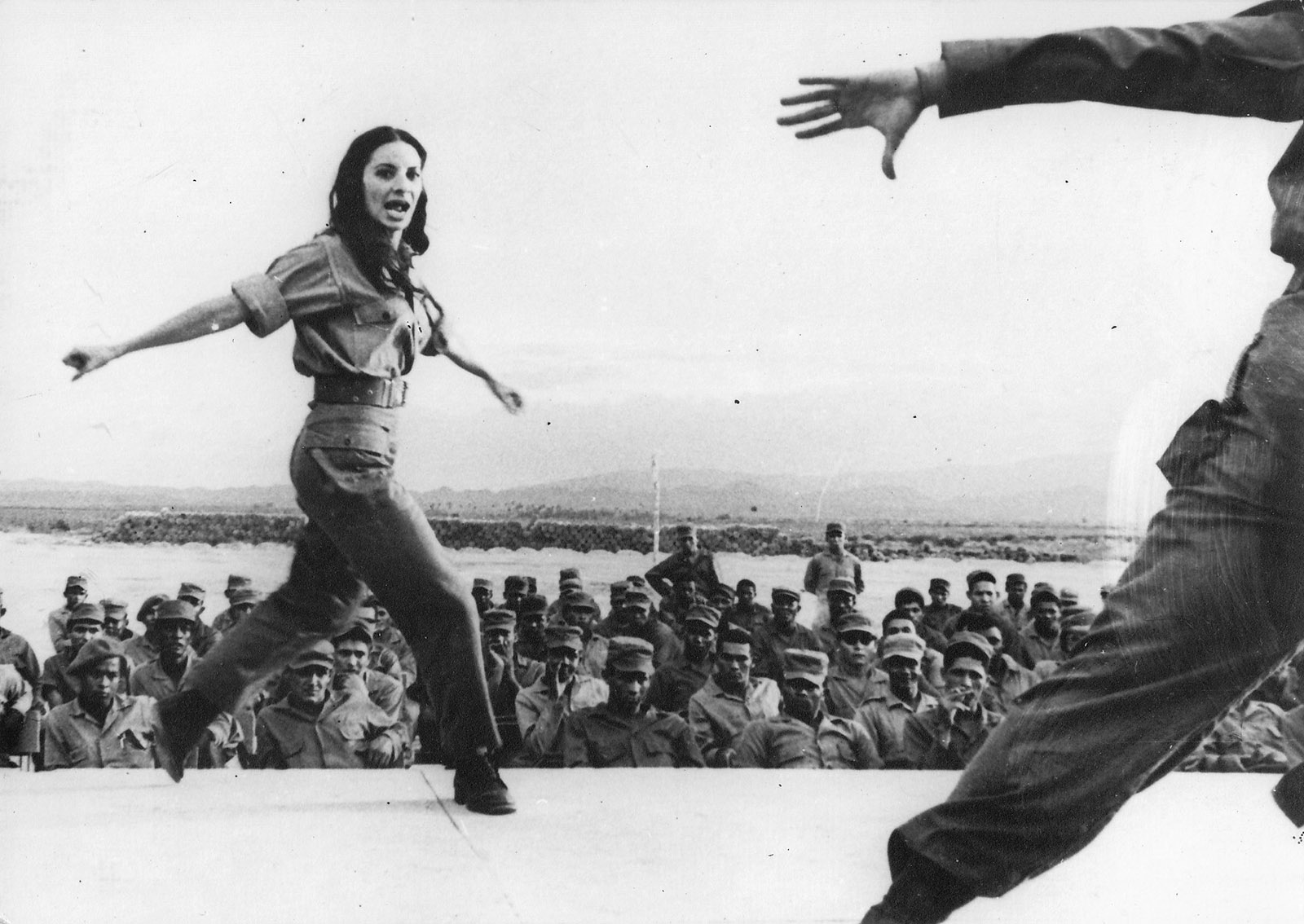 Whose Art Thrives in Cuba? | Coco Fusco | The New York Review of Books