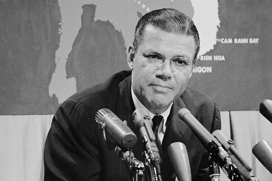 An American Reckoning | Ben Rhodes | The New York Review of Books